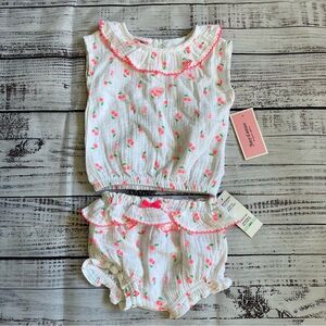 Juicy Couture 2-Piece Ruffle Trim Cherry Print
Set Size 18Months NWT